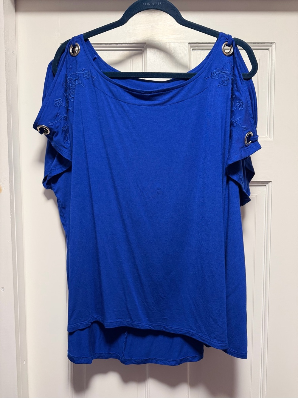 Cable & Gauge Cobalt Blue Cold-Shoulder Short Sleeve Top with Grommetst